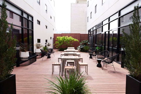 Essence Hotel Carlton - Accommodation in Brisbane 1