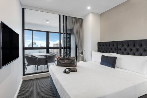 Meriton Suites Kent Street - Accommodation in Brisbane 12