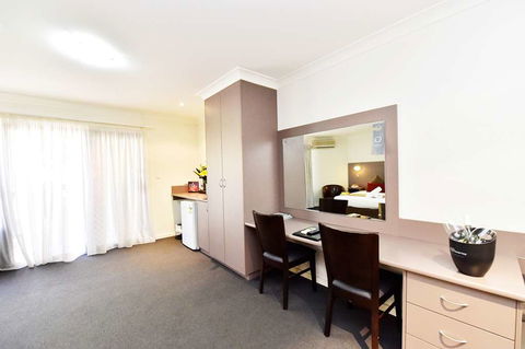 Diplomat Motel Alice Springs - Accommodation in Brisbane 11