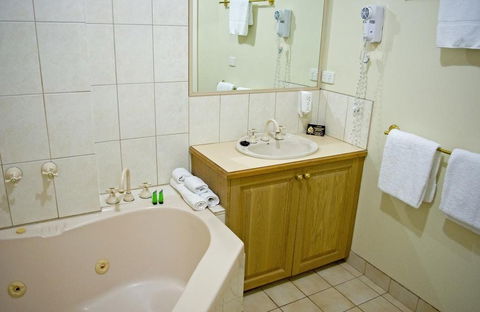 Admiralty Inn - Accommodation in Brisbane 2