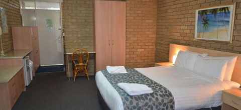 Tropicana Motor Inn - Accommodation in Brisbane 1