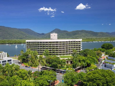 Hilton Cairns - Accommodation in Brisbane 2