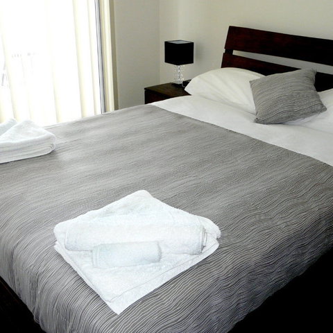 Direct Hotels - Monterey Moranbah - Accommodation in Brisbane 1