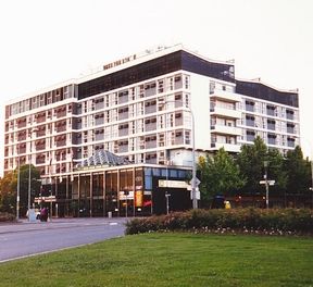 Hotel Adelaide International - Accommodation in Brisbane 0