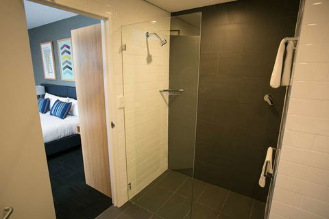 Alpha Hotel Eastern Creek - Accommodation in Brisbane 1