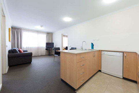 Ramada Encore by Wyndham Belconnen - Accommodation in Brisbane 2