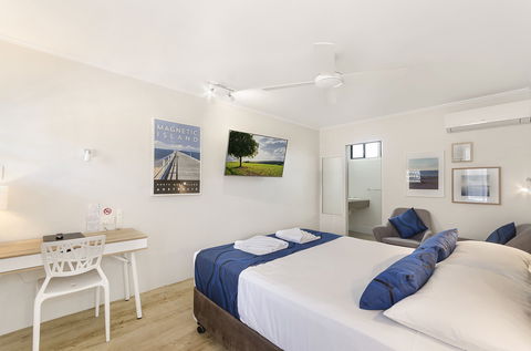 Beach House Motel - Accommodation in Brisbane 1