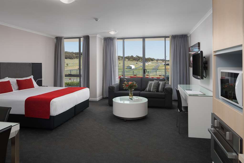 Bathurst NSW Accommodation in Brisbane