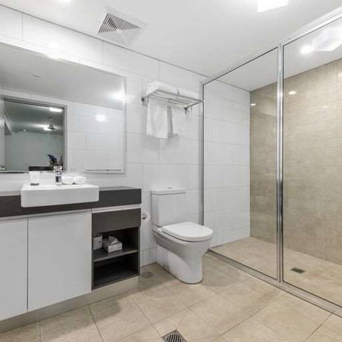 H on Mitchell Apartment Hotel - Accommodation in Brisbane 2