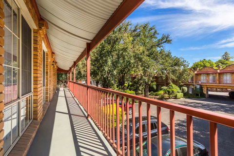 Best Western Cathedral Motor Inn - Accommodation in Brisbane 1