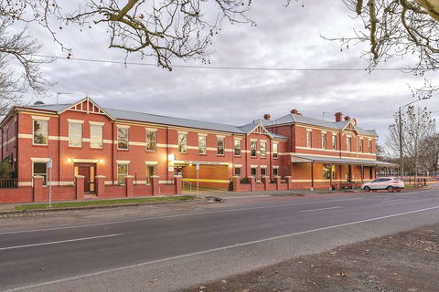 Lake Inn Ballarat - Accommodation in Brisbane 1