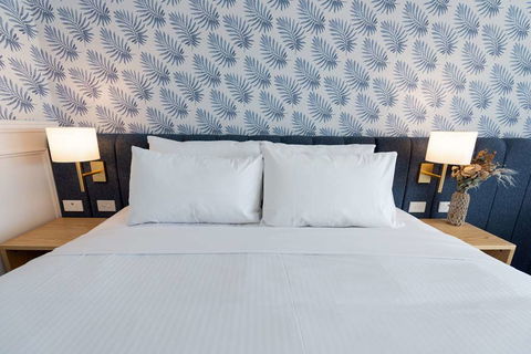 The Beachcomber Hotel & Resort - Accommodation in Brisbane 2