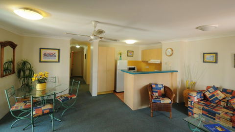 Aruba Beach Resort - Accommodation in Brisbane 1