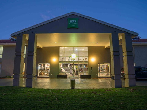 Ibis Styles Canberra - Accommodation in Brisbane 0