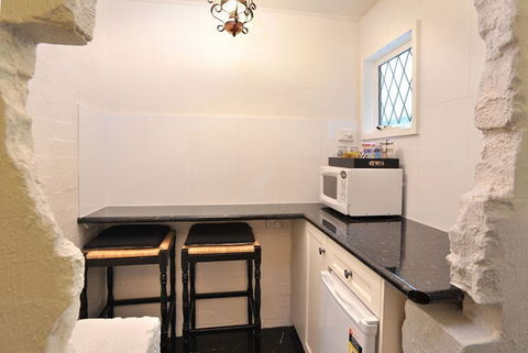 Adeline Bed & Breakfast - Accommodation in Brisbane 12