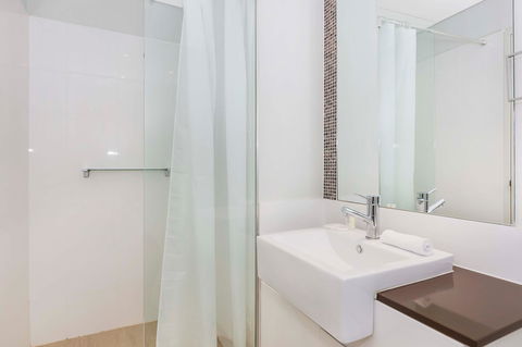 Astra Apartments Perth - Accommodation in Brisbane 4