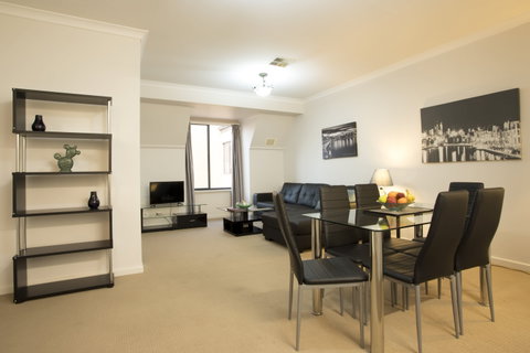 Regal Apartments - Accommodation in Brisbane 3