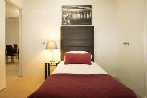 Regal Apartments - Accommodation in Brisbane 7