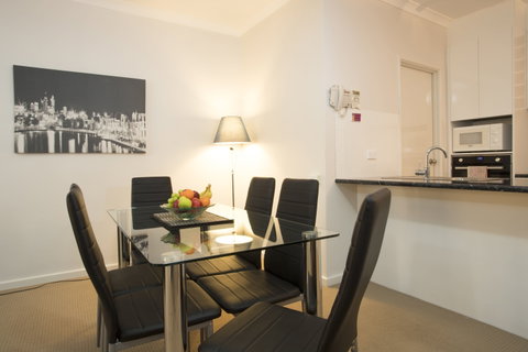 Regal Apartments - Accommodation in Brisbane 9