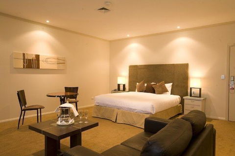 Beau Monde International - Accommodation in Brisbane 3