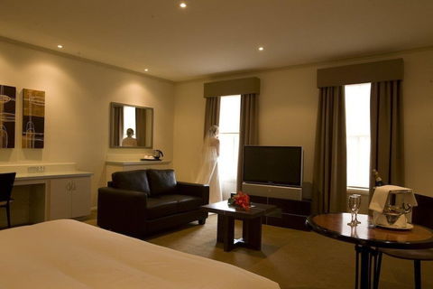 Beau Monde International - Accommodation in Brisbane 5