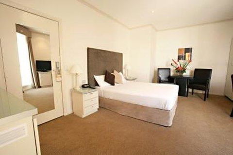 Beau Monde International - Accommodation in Brisbane 6