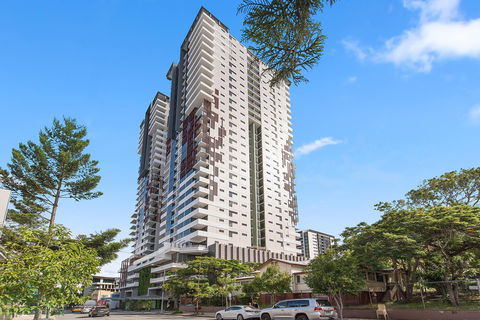 Arise Ivy And Eve - Accommodation in Brisbane 2