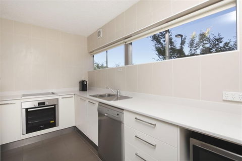 Forrest Hotel & Apartments - Accommodation in Brisbane 1