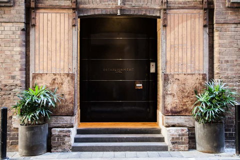 Establishment Hotel - Accommodation in Brisbane 1