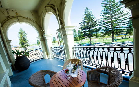 Largs Pier Hotel - Accommodation in Brisbane 2