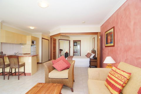 At Waters Edge Resort - Accommodation in Brisbane 2