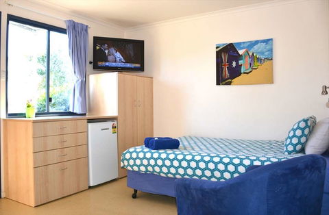 Vitrinite Village Of Middlemount - Accommodation in Brisbane 6