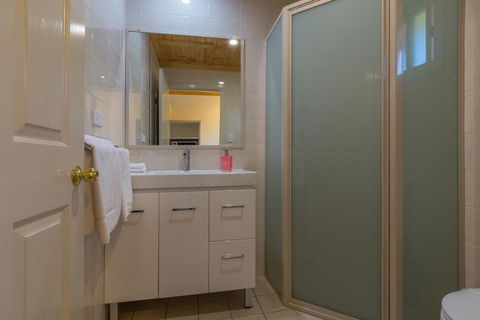 Black Gold Country Cabins And Motel - Accommodation in Brisbane 3