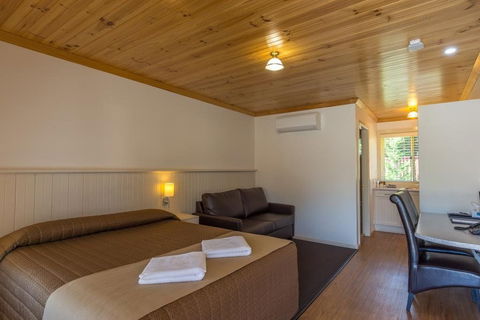 Black Gold Country Cabins And Motel - Accommodation in Brisbane 4
