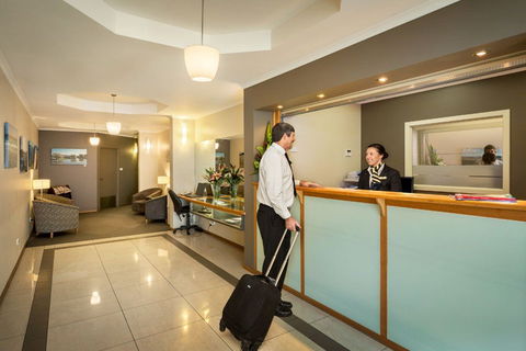 Quest Waterfront Serviced Apartments - Accommodation in Brisbane 1