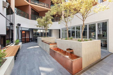 Amora Hotel Riverwalk Melbourne - Accommodation in Brisbane 2