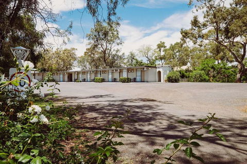 Artesian Spa Motor Inn - Accommodation in Brisbane 1