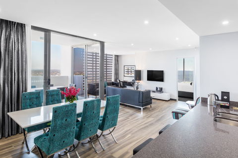 Meriton Suites Chatswood - Accommodation in Brisbane 1