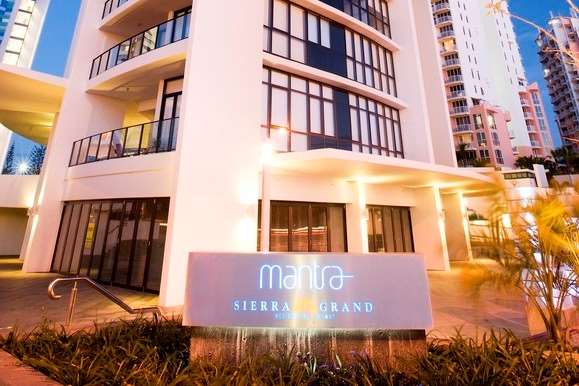 Broadbeach Waters QLD Accommodation in Brisbane