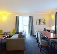 Abode Narrabundah - Accommodation in Brisbane