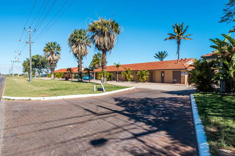 Hospitality Carnarvon, SureStay By BW - Accommodation in Brisbane 1