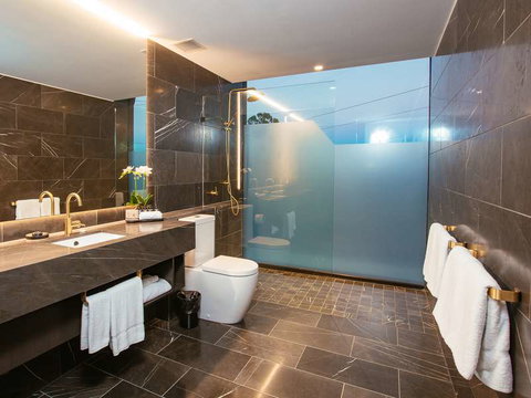 Eatons Hill Hotel - Accommodation in Brisbane 2
