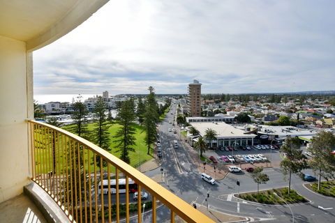 Atlantic Tower Motor Inn - Accommodation in Brisbane 1