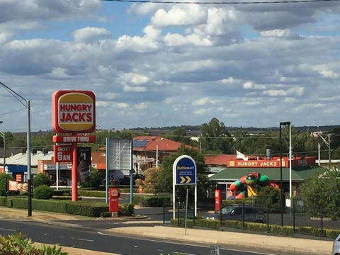 Across Country Motel & Svcd Apts - Accommodation in Brisbane 1