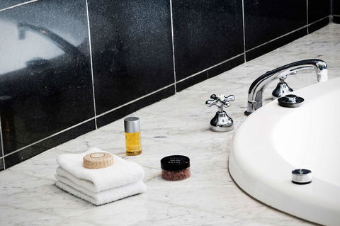 Hyatt Hotel Canberra - A Park Hyatt Hotel - Accommodation in Brisbane 42