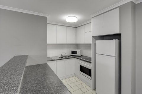 Adina Serviced Apartments Canberra James Court - Accommodation in Brisbane 1