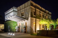 Book Orange Accommodation Vacations Accommodation in Brisbane Accommodation in Brisbane