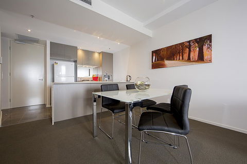 Manhattan 303 Canberra City ACT - Accommodation in Brisbane 15