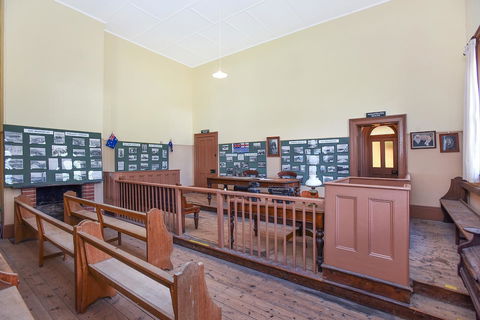 Wellington Courthouse - Accommodation in Brisbane 28