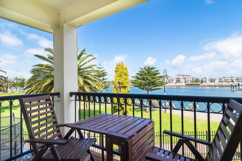 Port Adelaide Harbourside House - Accommodation in Brisbane 7